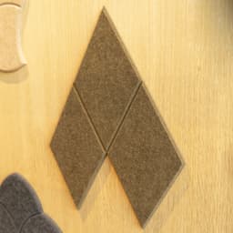 EASYfelt | PET-vilt | Akoestische wandbekleding | Zelfklevend | Stick Diamond showroom